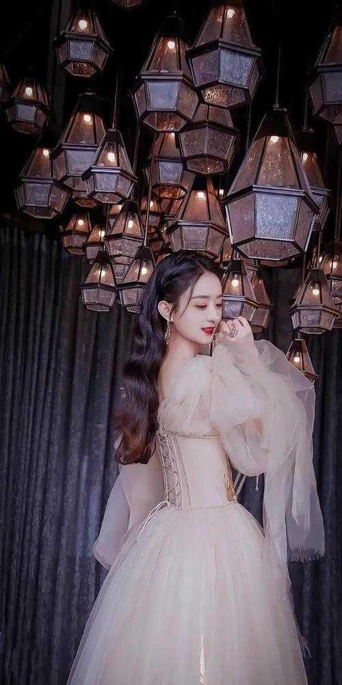 皇后她不
