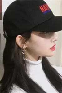 我们全家都穿成炮灰反派