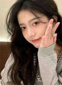 恶毒女配重生了严诗诗