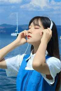 女主叫苏靖的