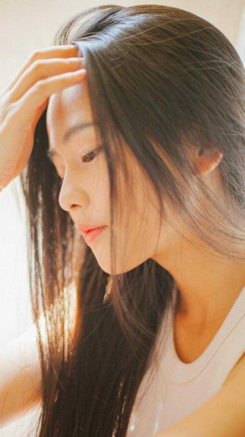 弟弟和五个姐姐