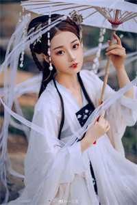 穿成农家丑妇后我飘了