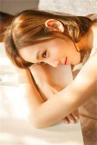 女主角叫卿卿