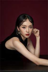 洛重绝和莫轻罗第一次