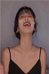 搜女主叫萧玲珑的